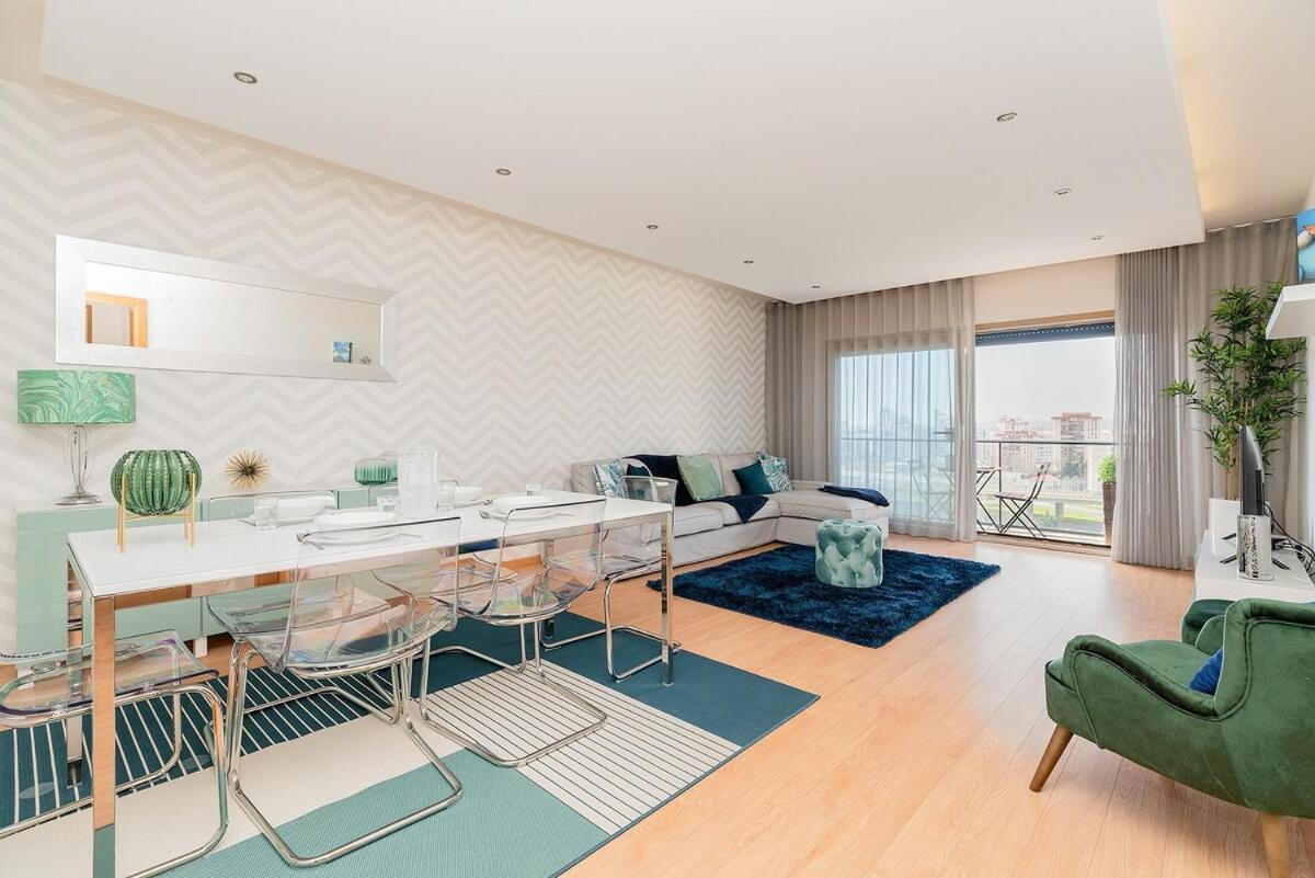Modern Deco Apartment With Balcony Lissabon Buitenkant foto