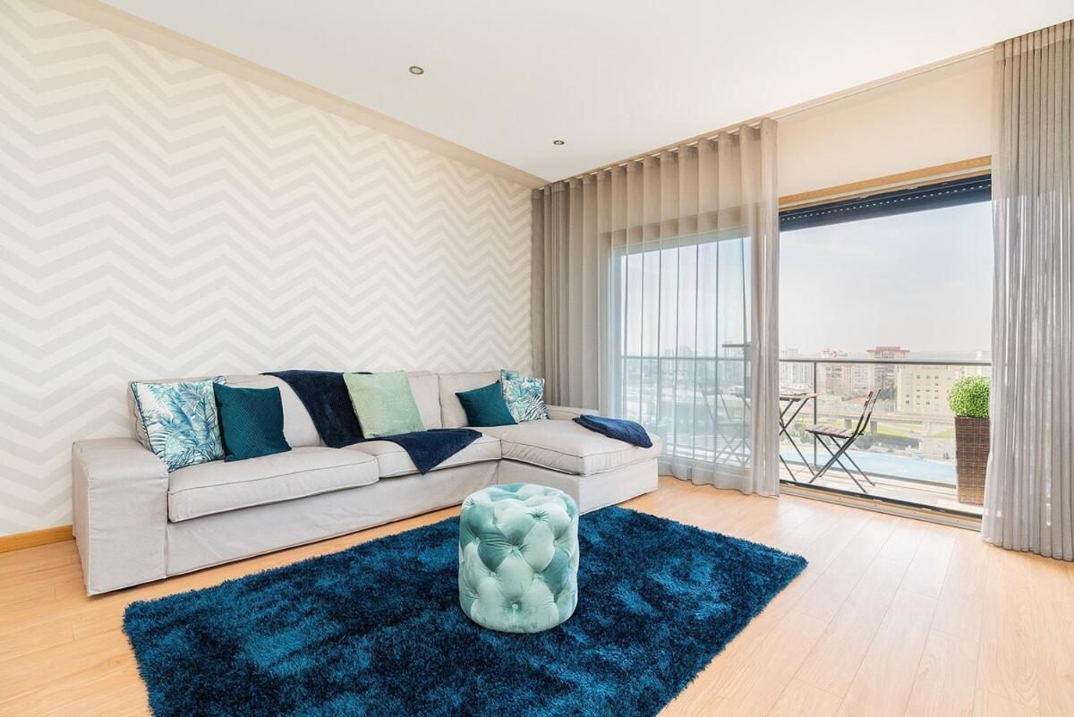 Modern Deco Apartment With Balcony Lissabon Buitenkant foto
